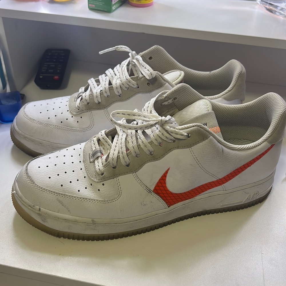Nike Air Force 1 ‘07 lv8, size 10.5